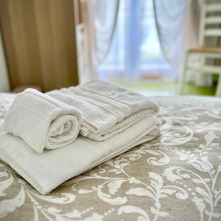 Bed&Breakfast Villa Lorena Forte dei Marmi Bagian luar foto