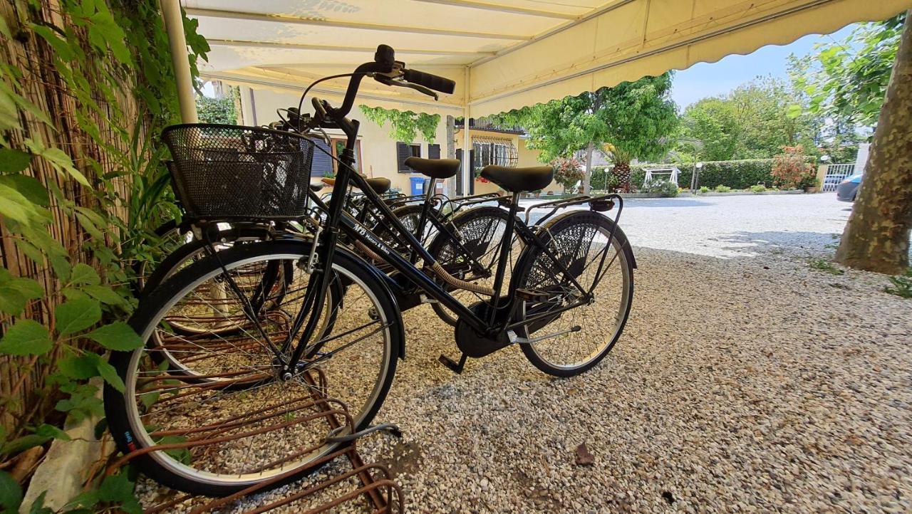 Bed&Breakfast Villa Lorena Forte dei Marmi Bagian luar foto