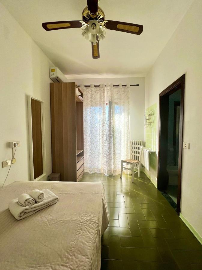 Bed&Breakfast Villa Lorena Forte dei Marmi Bagian luar foto